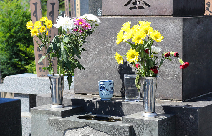 墓石のイメージ